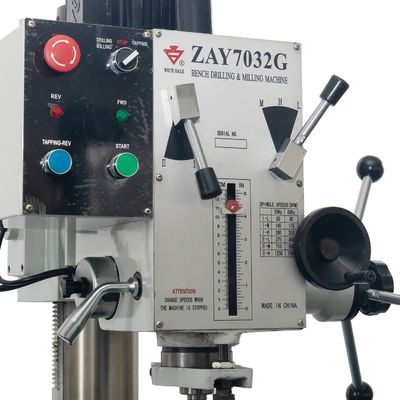 Máquina de trituração conduzida engrenagem da perfuração do metal com DRO