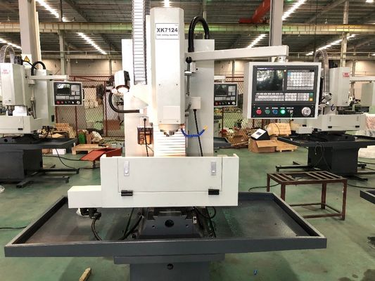 XK7124 Mini Metal Cnc Milling Machine universal resistente