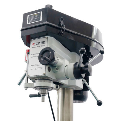 Máquina universal ZAY7020 da trituração e de furo