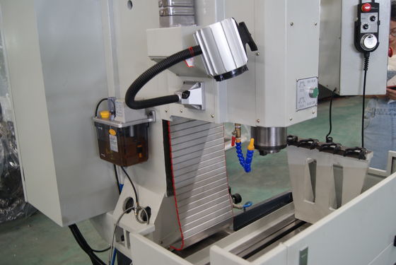 Condição nova universal da máquina de trituração da perfuração do CNC