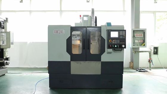 Centro de máquina vertical pequeno VMC24L da máquina de trituração do CNC
